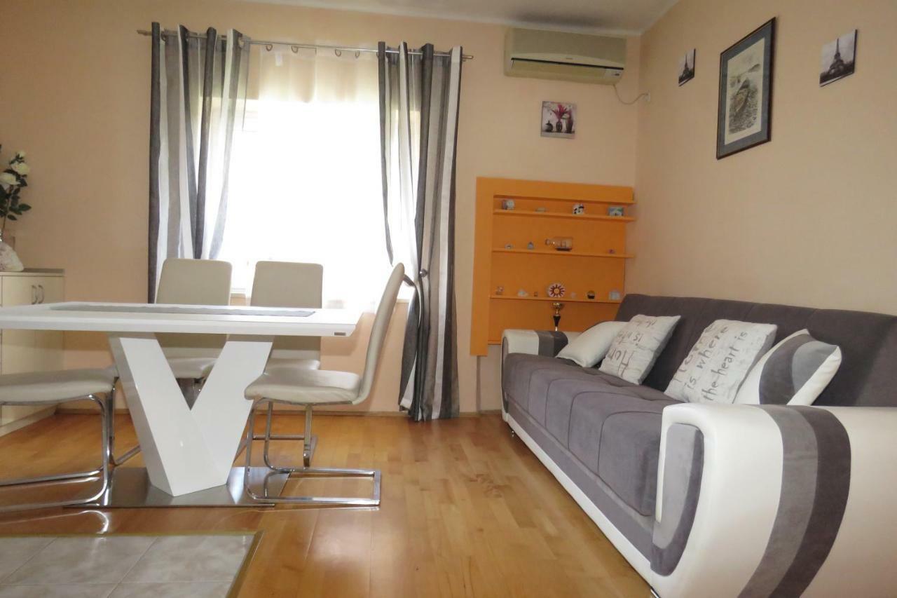 Apartment Central City Apartament Makarska